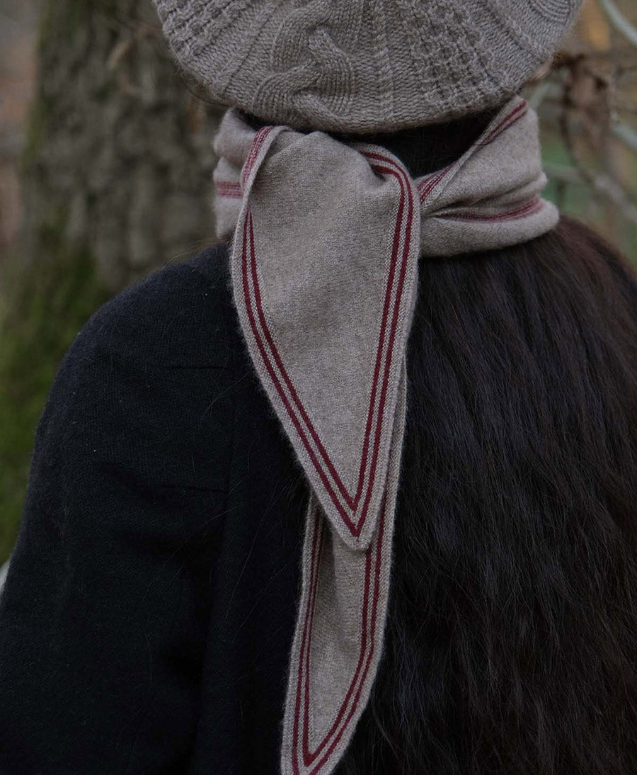 Kleiner Gestrickter Schal / Foulard aus Kaschmir - Beige / Rot