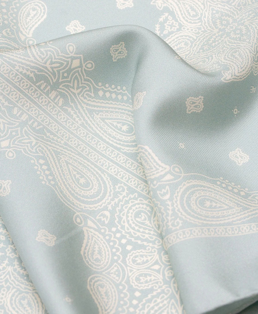 Seiden-Foulard "Minimal Bandana Silk Scarf" - Celadon