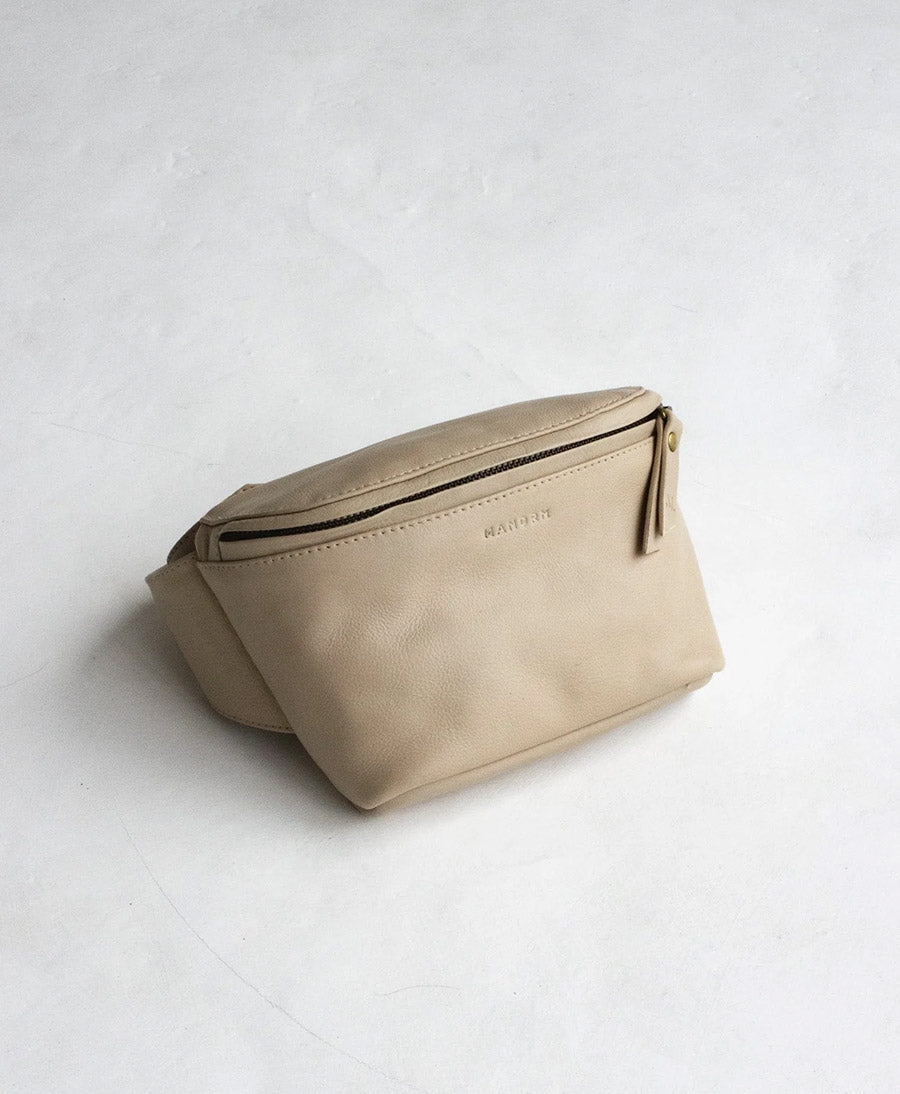 Bauchtasche aus gewebtem Leder - The Woven Remy Bone - MANDRN - clomes