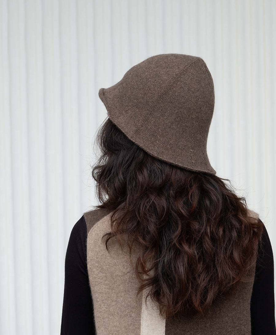 Bucket Hat aus Kaschmir - Dunkles Taupe