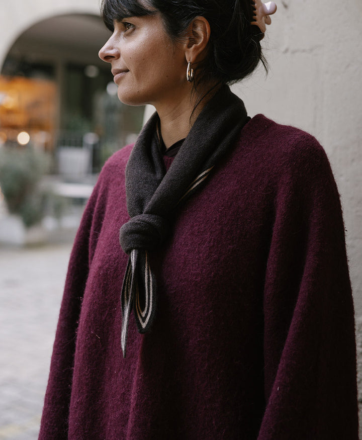 Kleiner Gestrickter Schal / Foulard aus Kaschmir - Dunkelbraun / Weiss