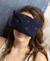 Augenkissen Eye Pillow Raha Hearts Yoomee in Dunkelblau