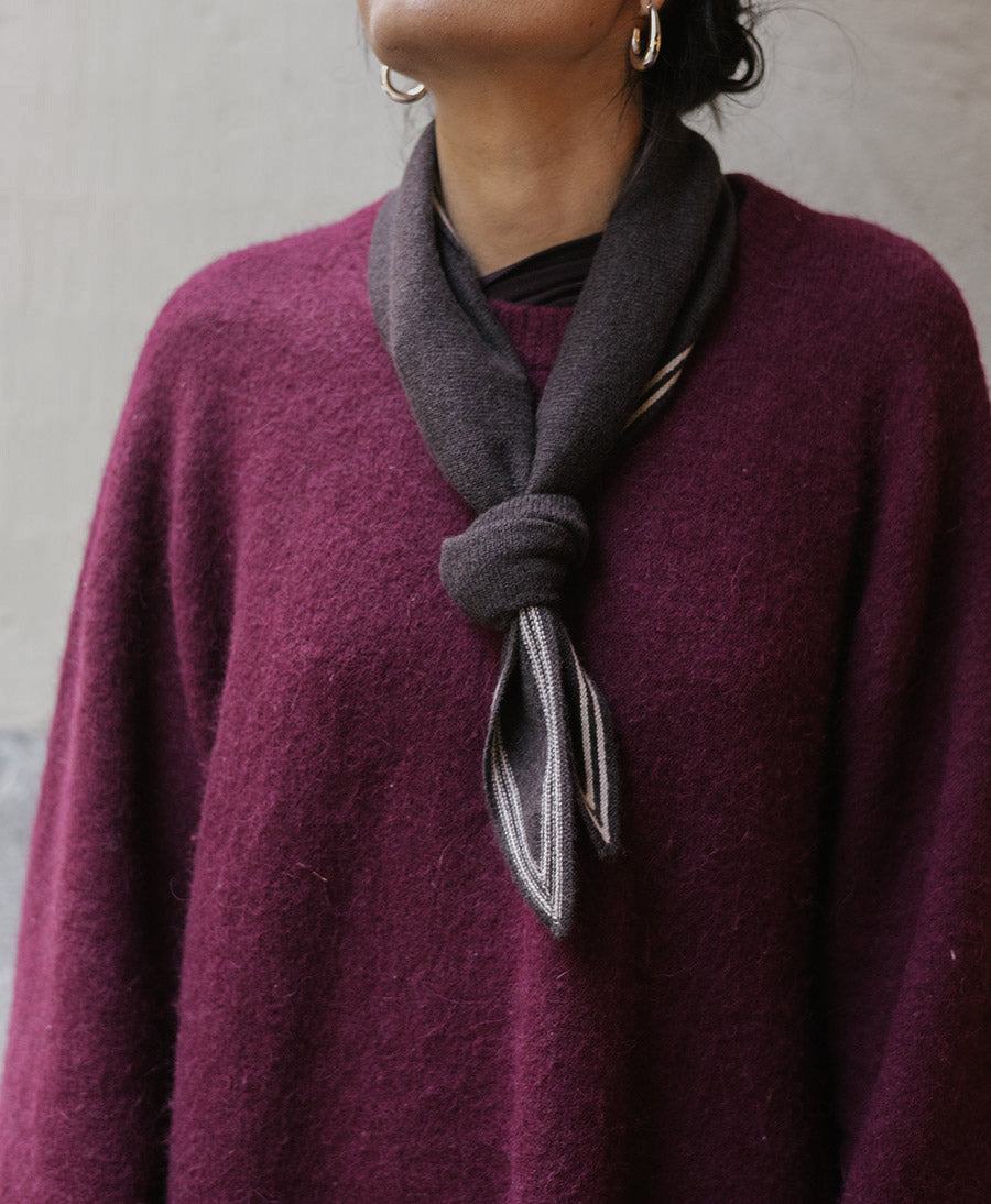 Kleiner Gestrickter Schal / Foulard aus Kaschmir - Dunkelbraun / Weiss