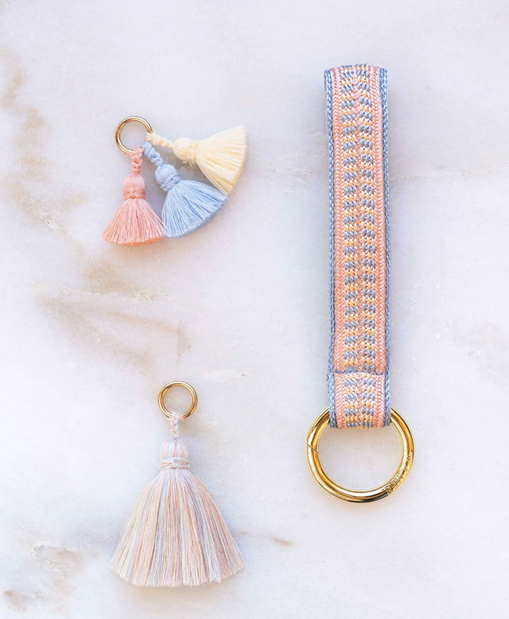Kurzes Schlüsselband Loop mit goldigem Karabiner - Cotton Candy