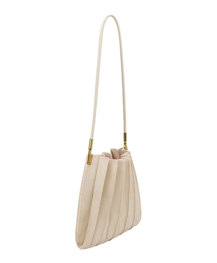 Plissierte Schultertasche CARRIE aus veganem Leder - Ivory - Melie Bianco - clomes