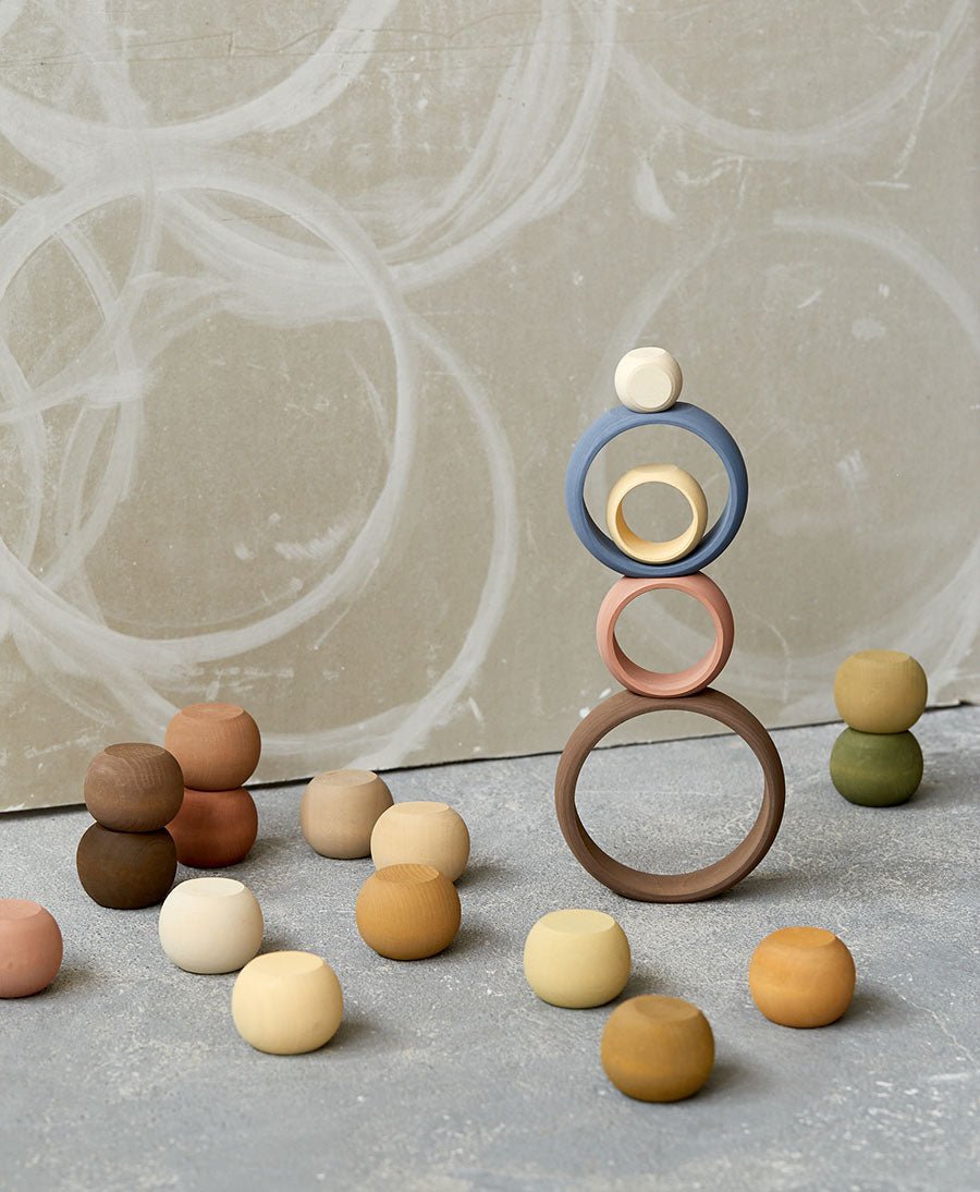 Stapelbare Holzbausteine / Kugeln "Rounds" - Raduga Grez - clomes