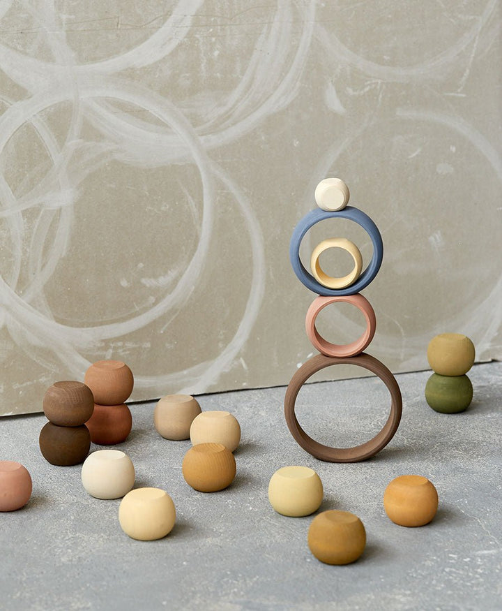 Stapelbare Holzbausteine / Kugeln "Rounds" - Raduga Grez - clomes