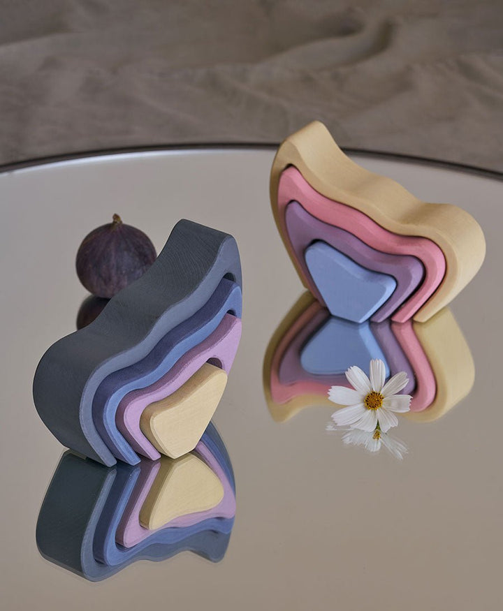 Stapelbares Holzspielzeug "Butterfly Wing Pastel Arch Stacker" - Raduga Grez - clomes
