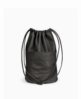 Ledertasche Drawstring Slouch Pocket Bucket Modern Weaving in Schwarz