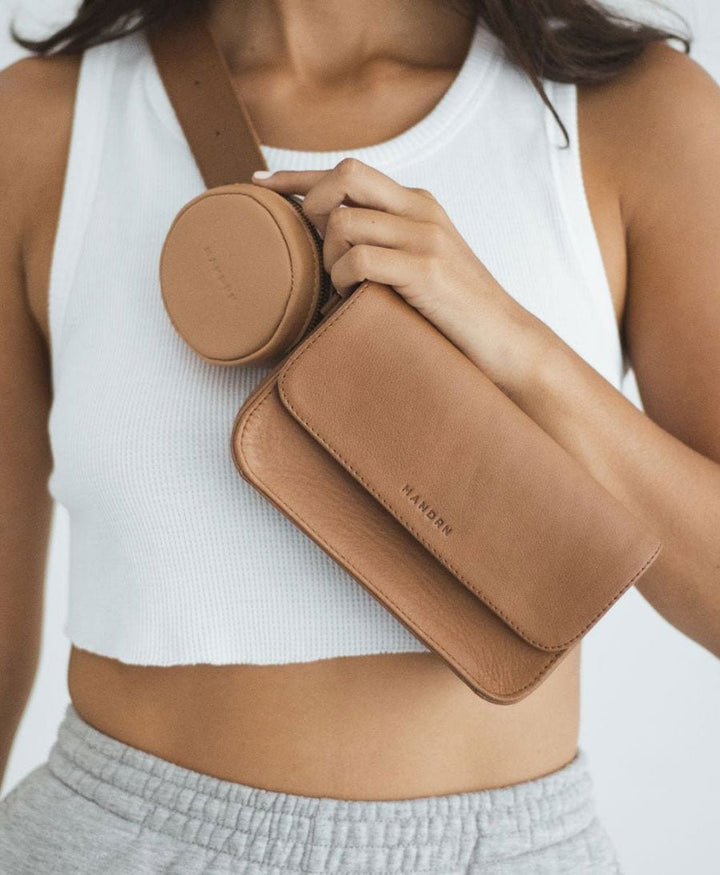 Taschen - Anhänger aus Leder - Rover Circle Tan - MANDRN - clomes