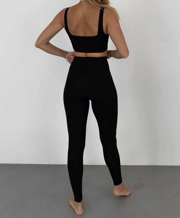 Top SIRA aus Lyocell Tencel - Schwarz - PURA Clothing - clomes