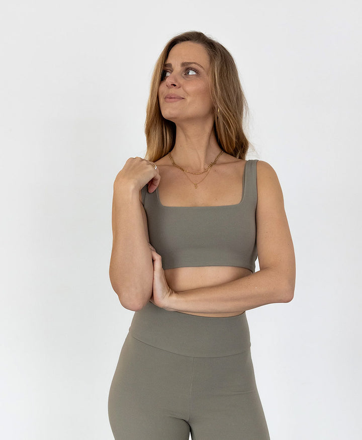 Top SIRA aus Lyocell Tencel - Olivgrün